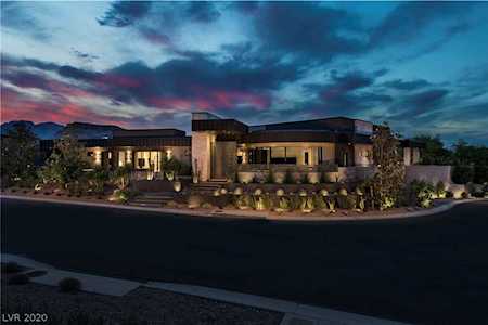42 Crested Cloud Way Las Vegas, NV 89135