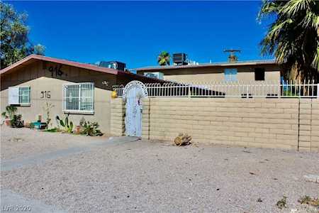 916 Bishop Dr Las Vegas, NV 89107