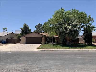 1135 Greymouth St Las Vegas, NV 89110