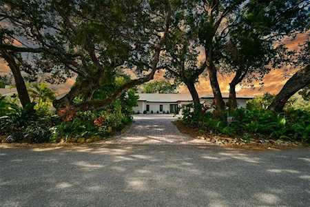 703 Tropical CIRCLE Sarasota, FL 34242