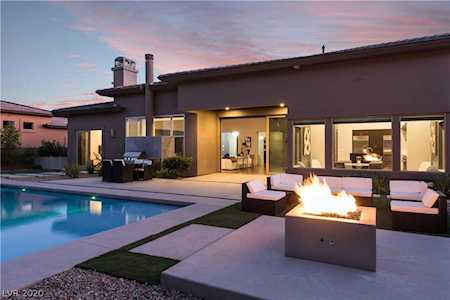 8 Lookout Ridge Las Vegas, NV 89135