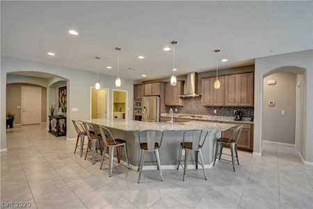 7325 Southern Magnolia St Las Vegas, NV 89149