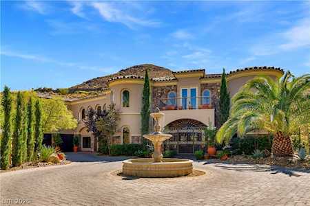 2 Grand Anacapri Dr Henderson, NV 89011