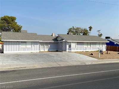 2284 E Viking Rd Las Vegas, NV 89169