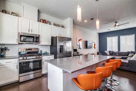 1314 Hussion St Houston, TX 77003
