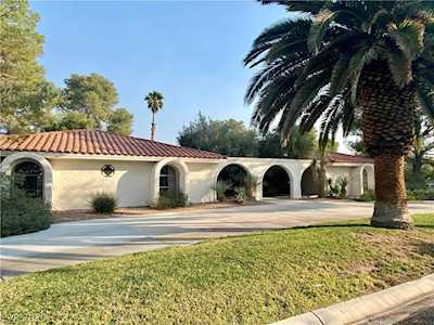 1575 Red Rock St Las Vegas, NV 89146