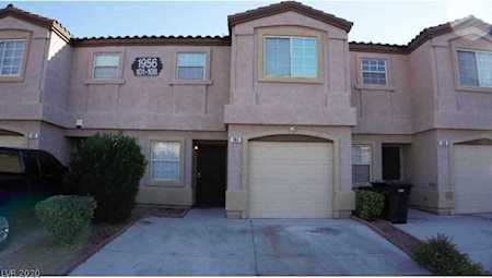 1956 Vista Malaga St #104 Las Vegas, NV 89106
