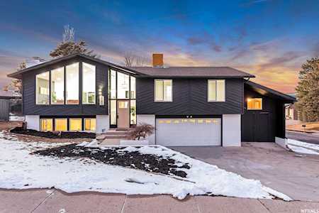 2197 E Thistlewood Way Sandy, UT 84092