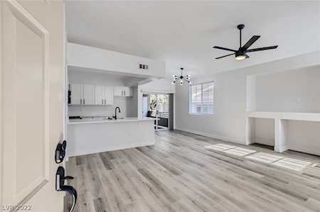 9901 Trailwood Dr #2123 Las Vegas, NV 89134