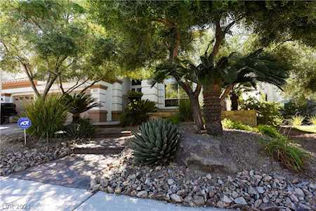 1817 Corta Bella Dr Las Vegas, NV 89134