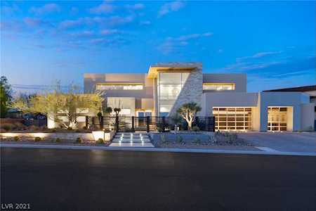 90 Meadowhawk Ln Las Vegas, NV 89135