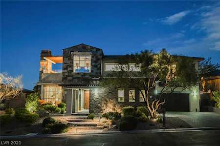 22 Midnight Ridge Dr Las Vegas, NV 89135