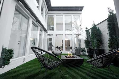 4615 W 7th Avenue Vancouver, BC V6R 1X4