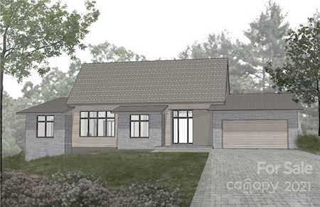 17 Versailles Ln Asheville, NC 28804