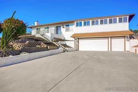 246 Cranston Crst Escondido, CA 92025