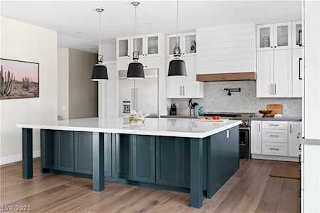 2720 Desert Troon St Las Vegas, NV 89135