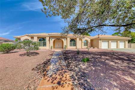 2962 S Tenaya Way Las Vegas, NV 89117