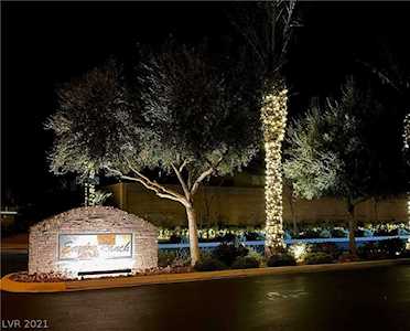 6589 Mission Crest Ave Las Vegas, NV 89131
