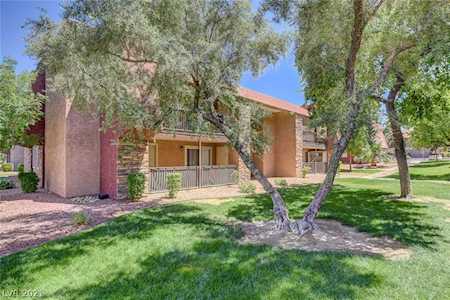 4961 River Glen Dr #30 Las Vegas, NV 89103