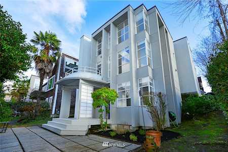 512 29th Ave S Seattle, WA 98144