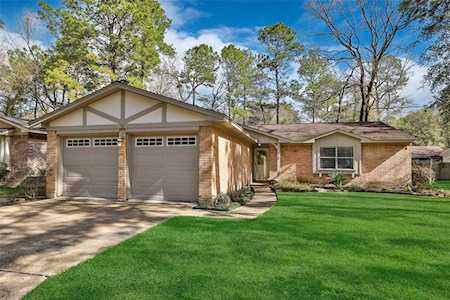 18 W Broken Oak Ct The Woodlands, TX 77381