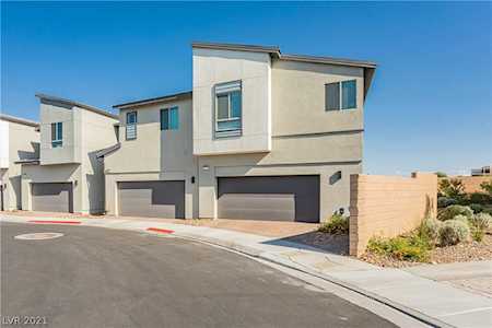 9277 Casa Sierra Ln Las Vegas, NV 89148