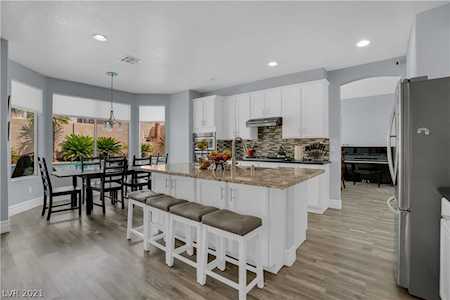 10916 Cliff Swallow Ave Las Vegas, NV 89144