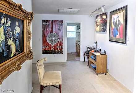 3053 Misty Harbour Dr Las Vegas, NV 89117