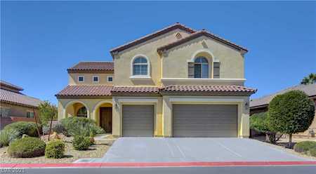 7305 Pinfeather Way North Las Vegas, NV 89084