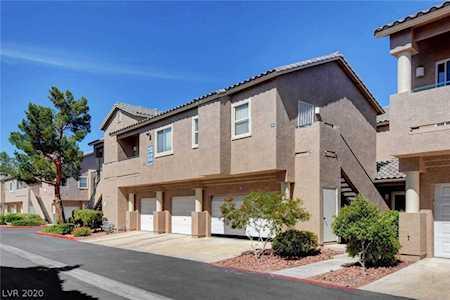 2152 Quarry Ridge #201 Las Vegas, NV 89117