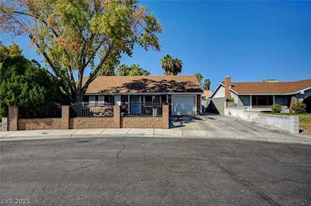 5620 Blossom View Ave Las Vegas, NV 89142