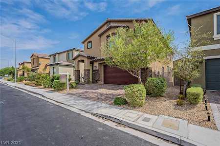 5212 Mountain Garland Ln North Las Vegas, NV 89081
