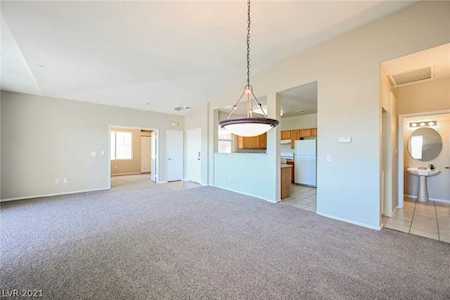 901 Duckhorn Ct #205 Las Vegas, NV 89144