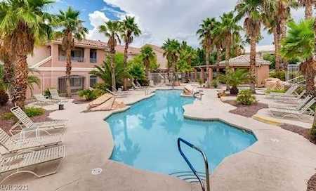 10525 Autumn Pine Ave #206 Las Vegas, NV 89144