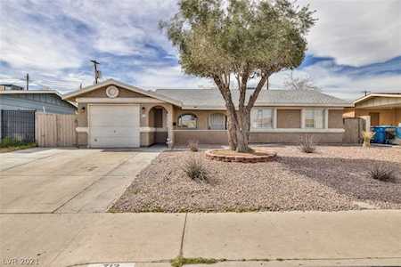 712 Scholl Dr Las Vegas, NV 89107