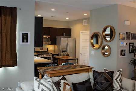 11257 Rainbow Peak Ave #202 Las Vegas, NV 89135