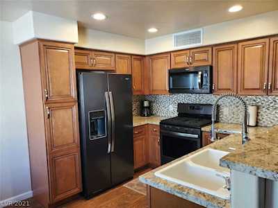 5710 E Tropicana Ave #2046 Las Vegas, NV 89122