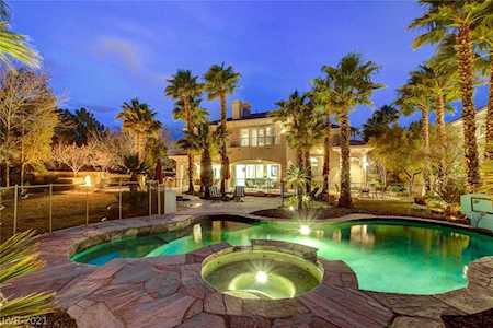 620 Canyon Greens Dr Las Vegas, NV 89144