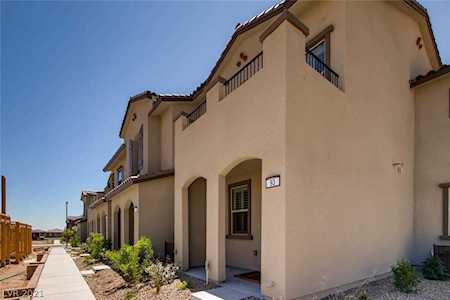 93 Alamere Falls Dr Las Vegas, NV 89138