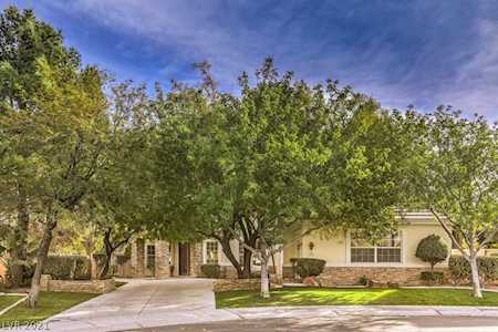 808 Lacey Tree St Las Vegas, NV 89145