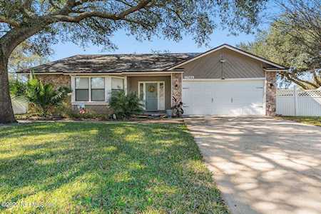 1746 Tiffany Pines Cir Jacksonville, FL 32225