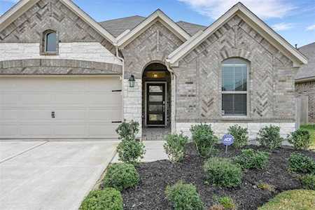 2744 Hidden Hollow Ln Conroe, TX 77385
