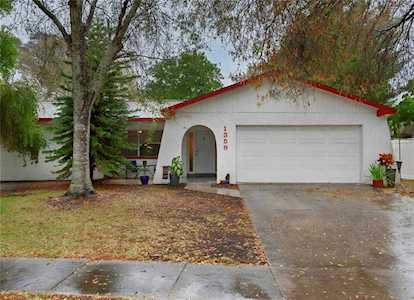 1359 Dinnerbell Ln E Dunedin, FL 34698