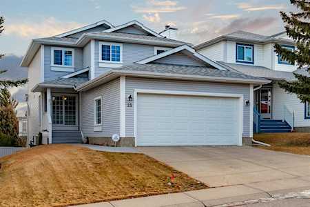 23 Macewan Park Circle NW Calgary, AB T3K 4A2