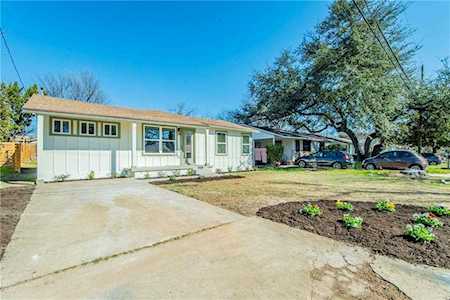 4710 Oak Cliff DR Austin, TX 78721