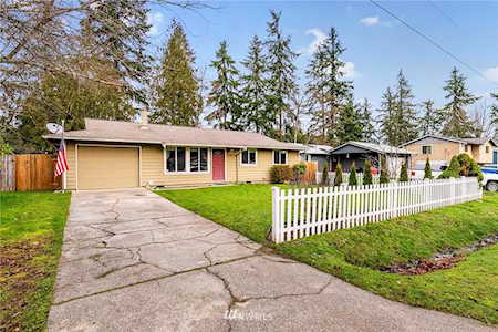 7435 E Harrison St Port Orchard, WA 98366