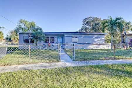 700 NW 33rd Ter Lauderhill, FL 33311