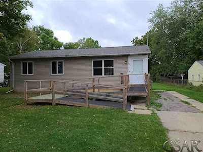 820 Hammont Owosso, MI 48867