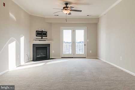 41895 Cathedral Valley Square #404 Aldie, VA 20105