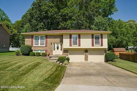 7513 Nottoway Cir Louisville, KY 40214